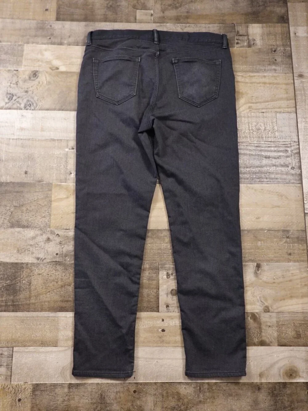 Banana Republic Traveler Athletic Tapered‎ Jeans Men’s 36x32 Black Stretch